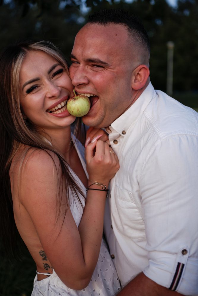 Aberdeen luxury couples portrait session by Daniela Tauzowska