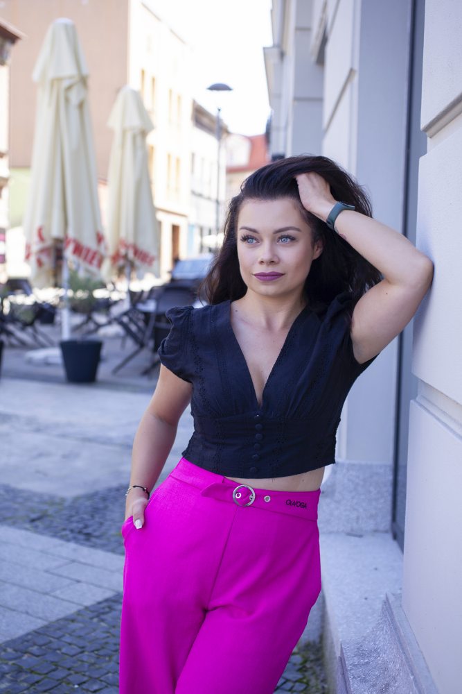 Sensual elegance woman portrait
